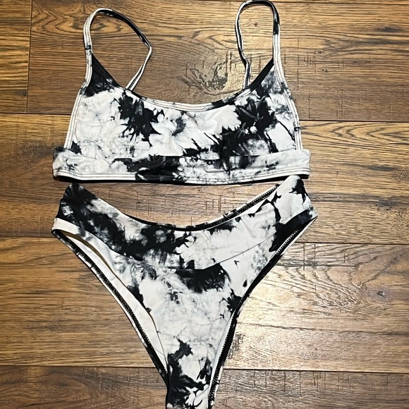 Black Tie Dye High Waisted bikini size small - Picture 2 of 3